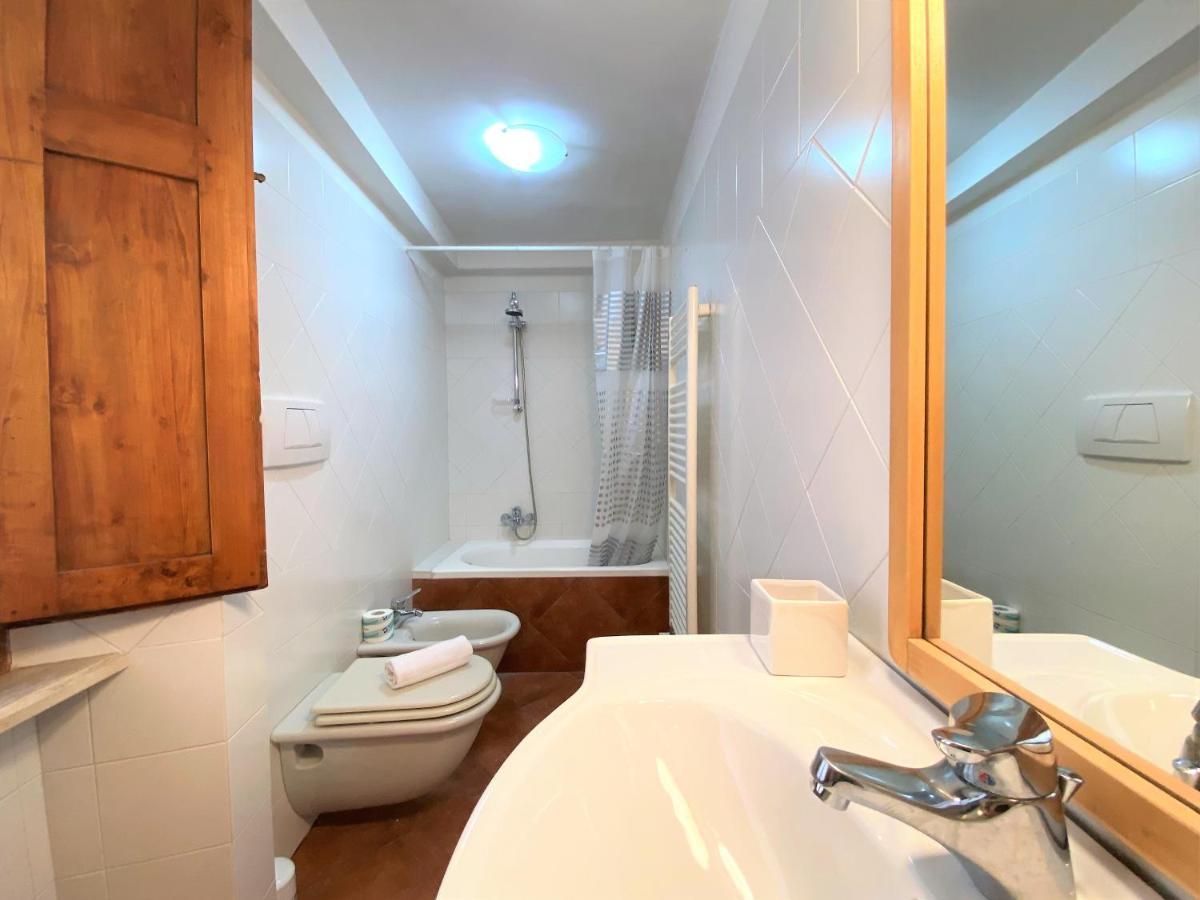 La Fonte-With Balcony Close By Piazza Del Campo Сиена Екстериор снимка